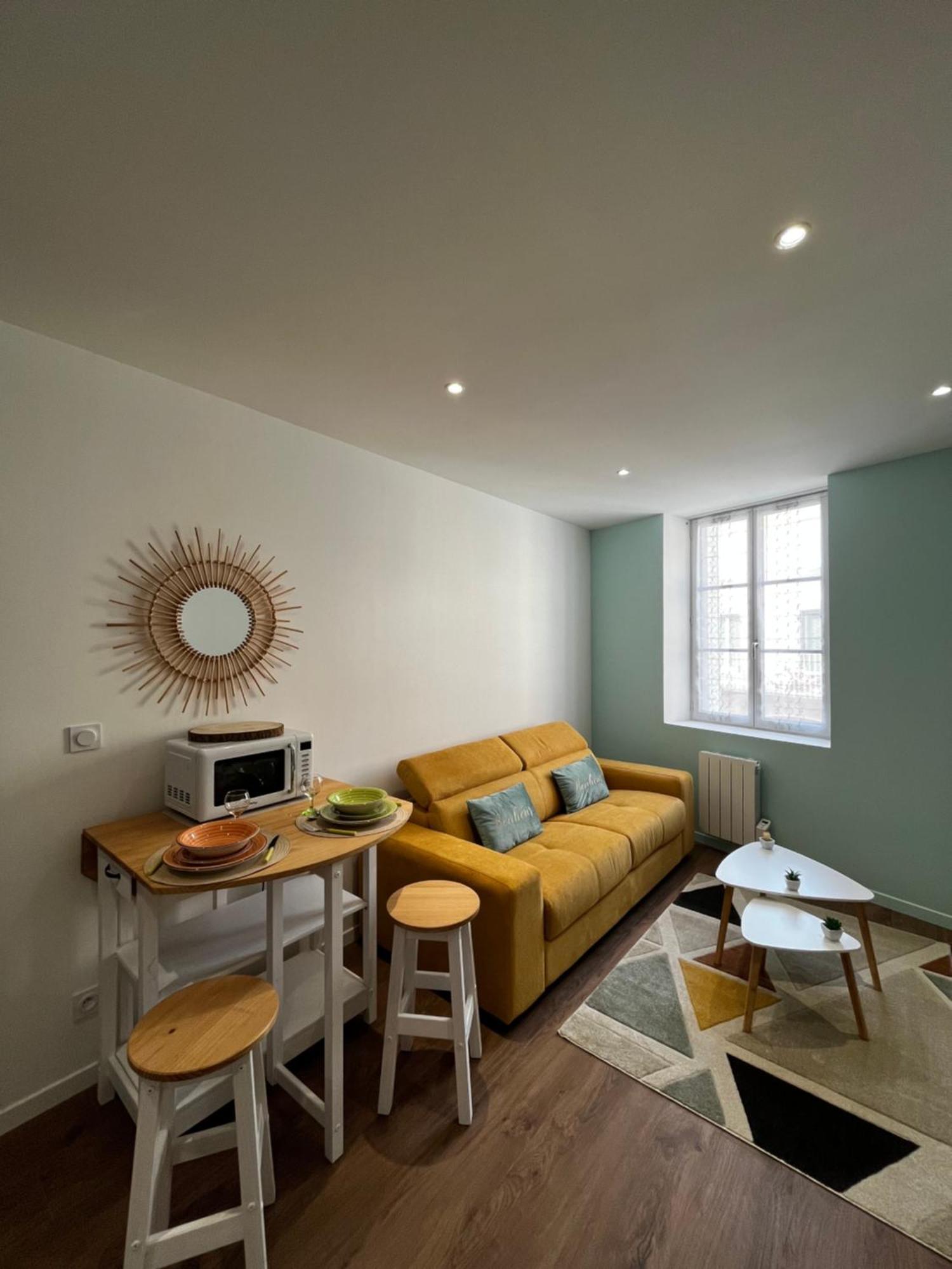 La Maison Castelpontine T4 Apartment *