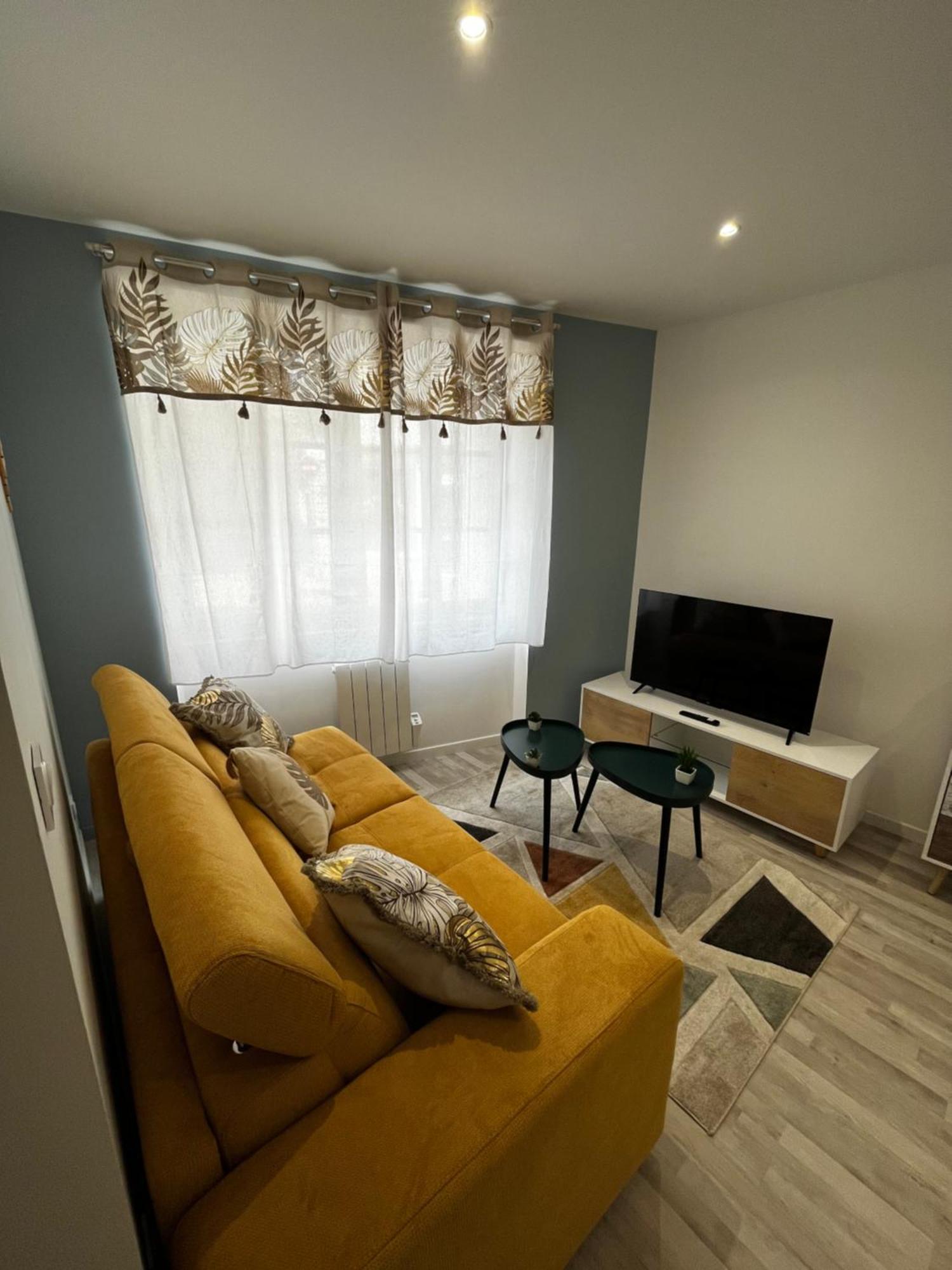 La Maison Castelpontine T4 Apartment Pont-du-Chateau